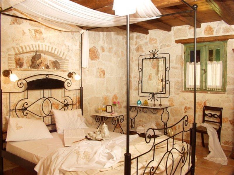 Revera Traditional Stone Villas, Apartments & Studios Keri Exterior foto